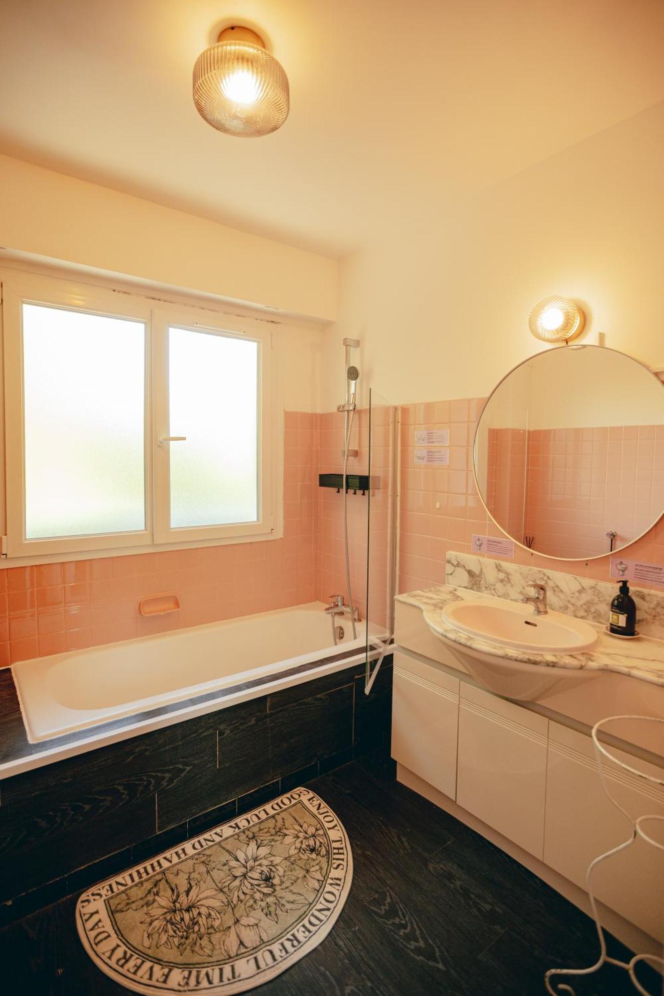 Cozy Garden Rooms เชอวิลยี-ลารุย ภายนอก รูปภาพ