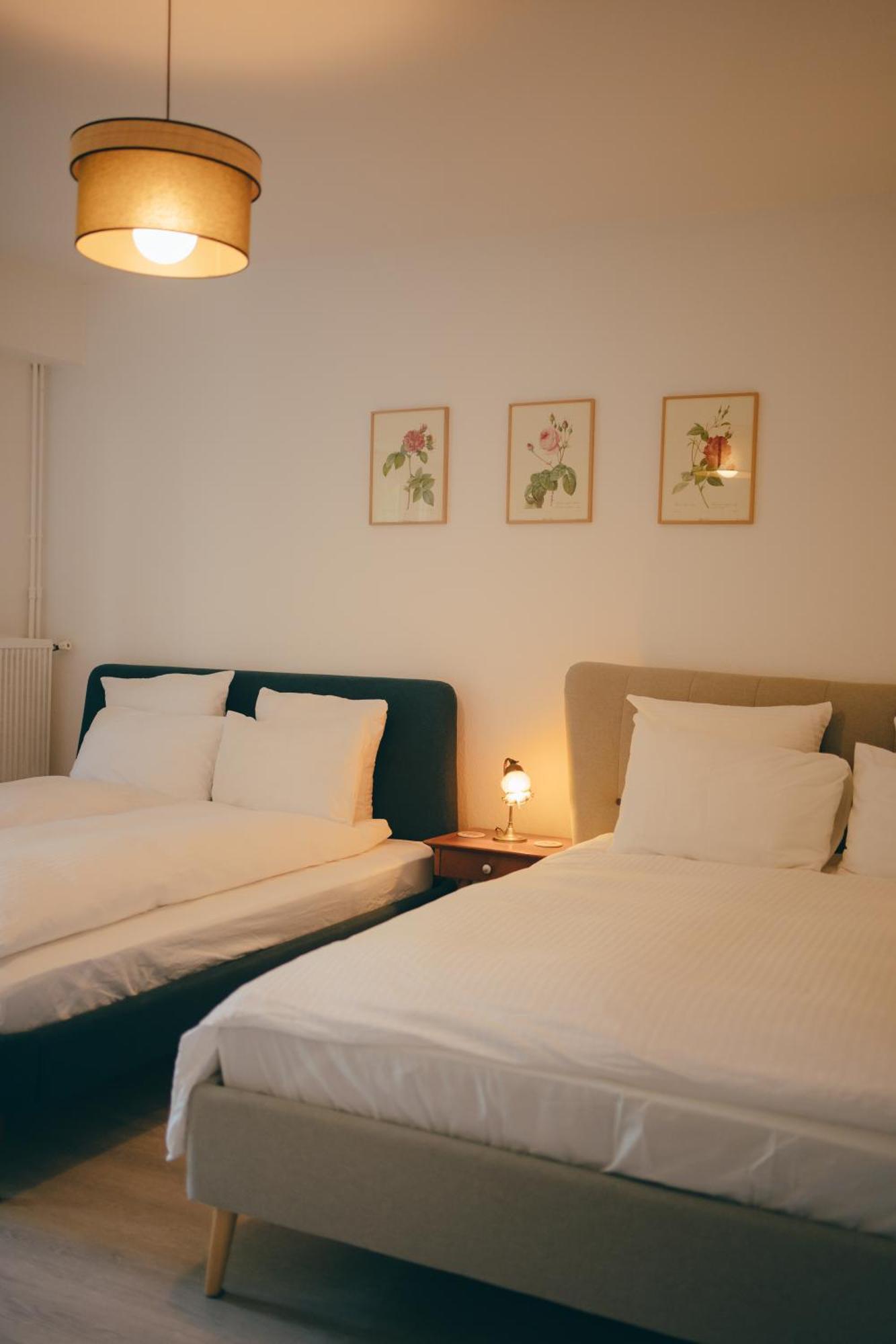 Cozy Garden Rooms เชอวิลยี-ลารุย ภายนอก รูปภาพ