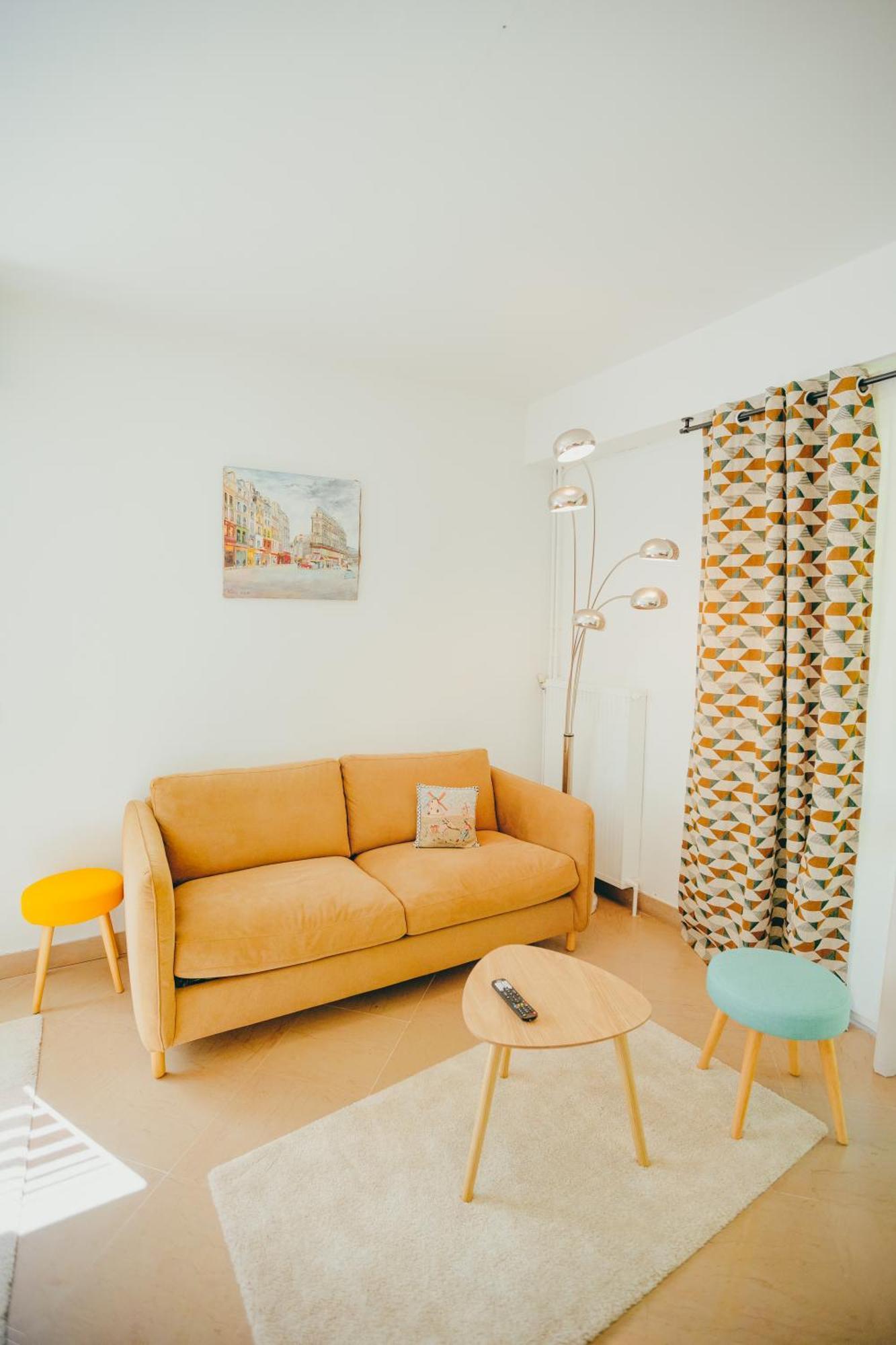 Cozy Garden Rooms เชอวิลยี-ลารุย ภายนอก รูปภาพ