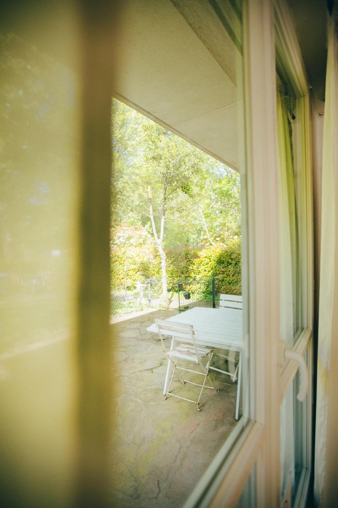 Cozy Garden Rooms เชอวิลยี-ลารุย ภายนอก รูปภาพ