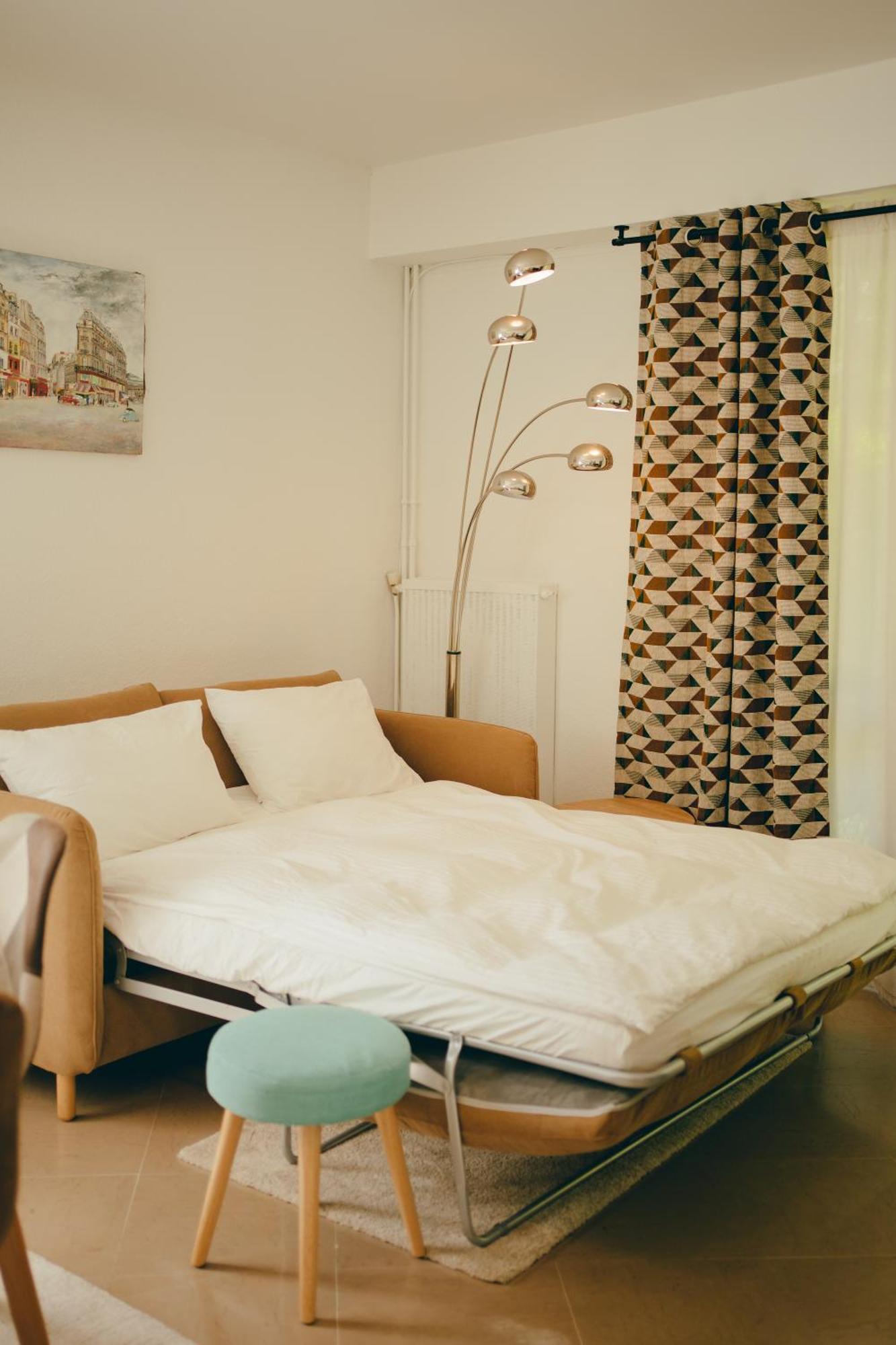Cozy Garden Rooms เชอวิลยี-ลารุย ภายนอก รูปภาพ