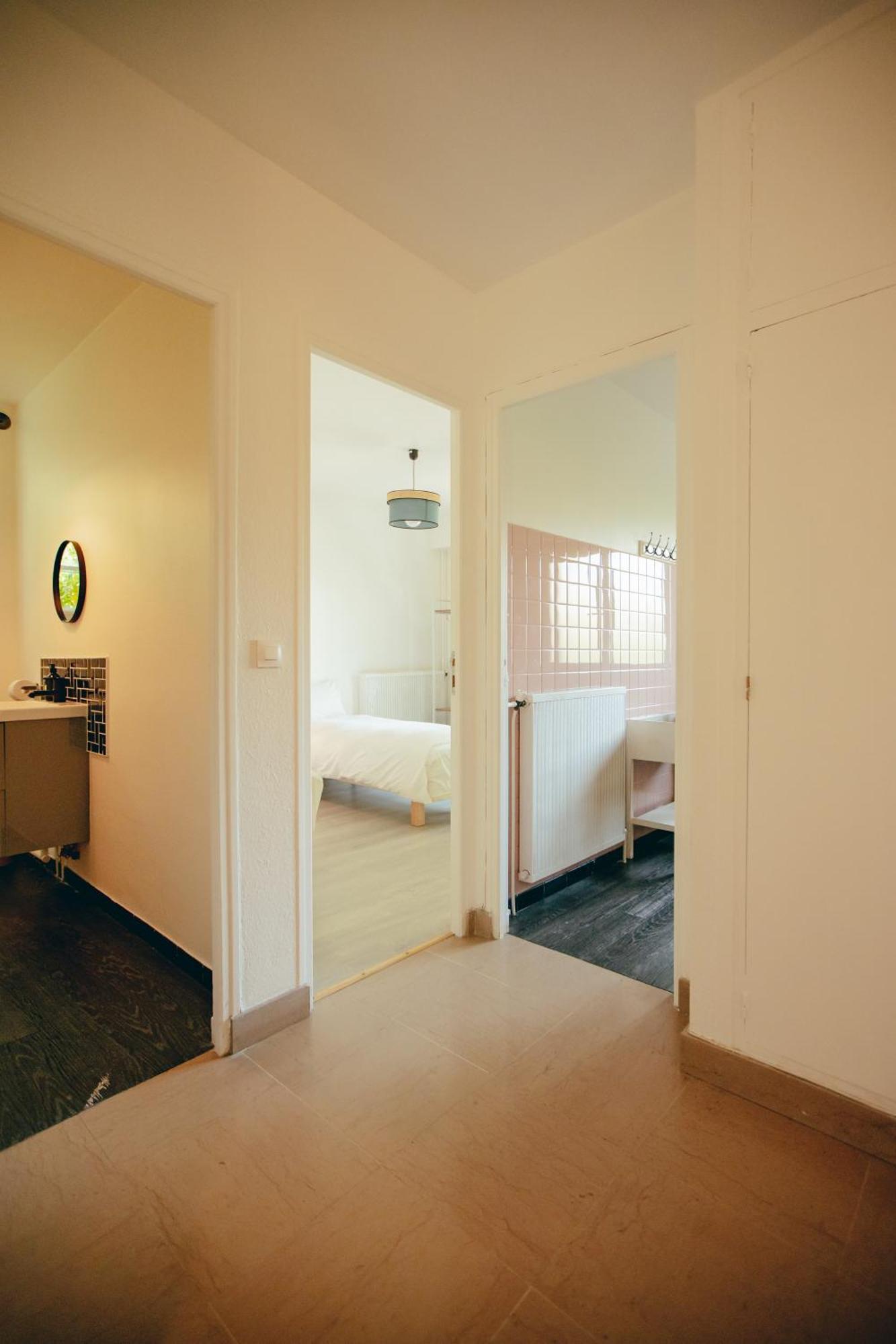 Cozy Garden Rooms เชอวิลยี-ลารุย ภายนอก รูปภาพ